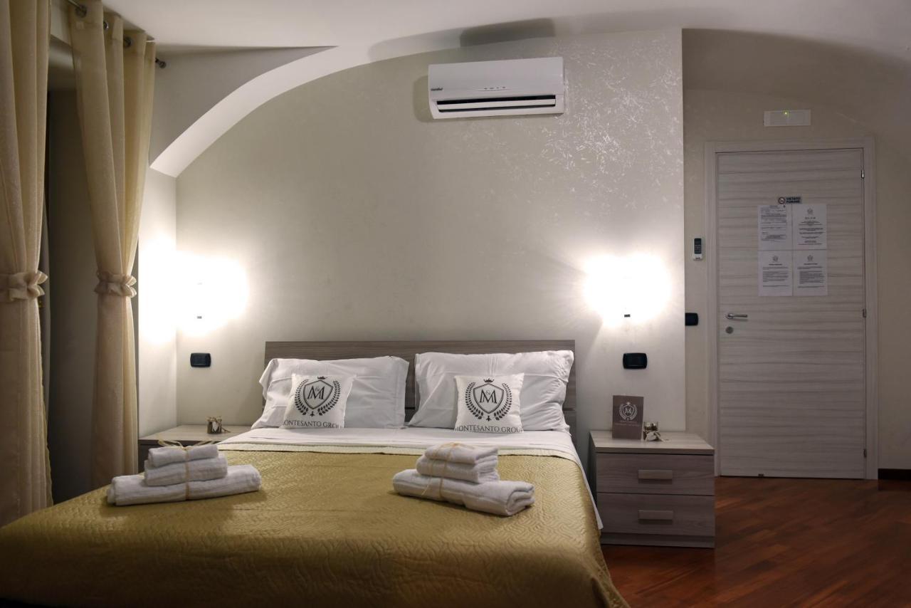 Montesantogroup Apartments Napoli Eksteriør billede