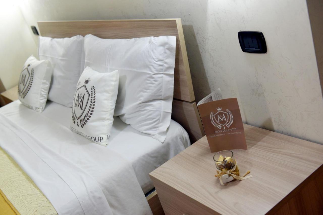 Montesantogroup Apartments Napoli Eksteriør billede